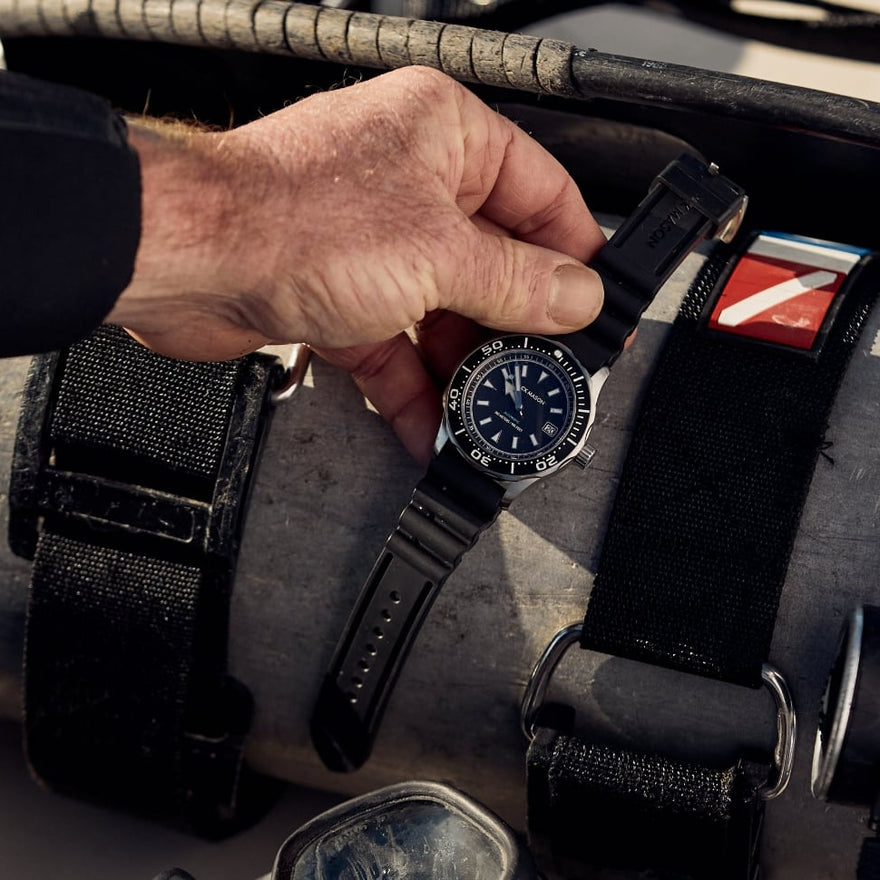 What Is a Diving Watch and How Does It Work?