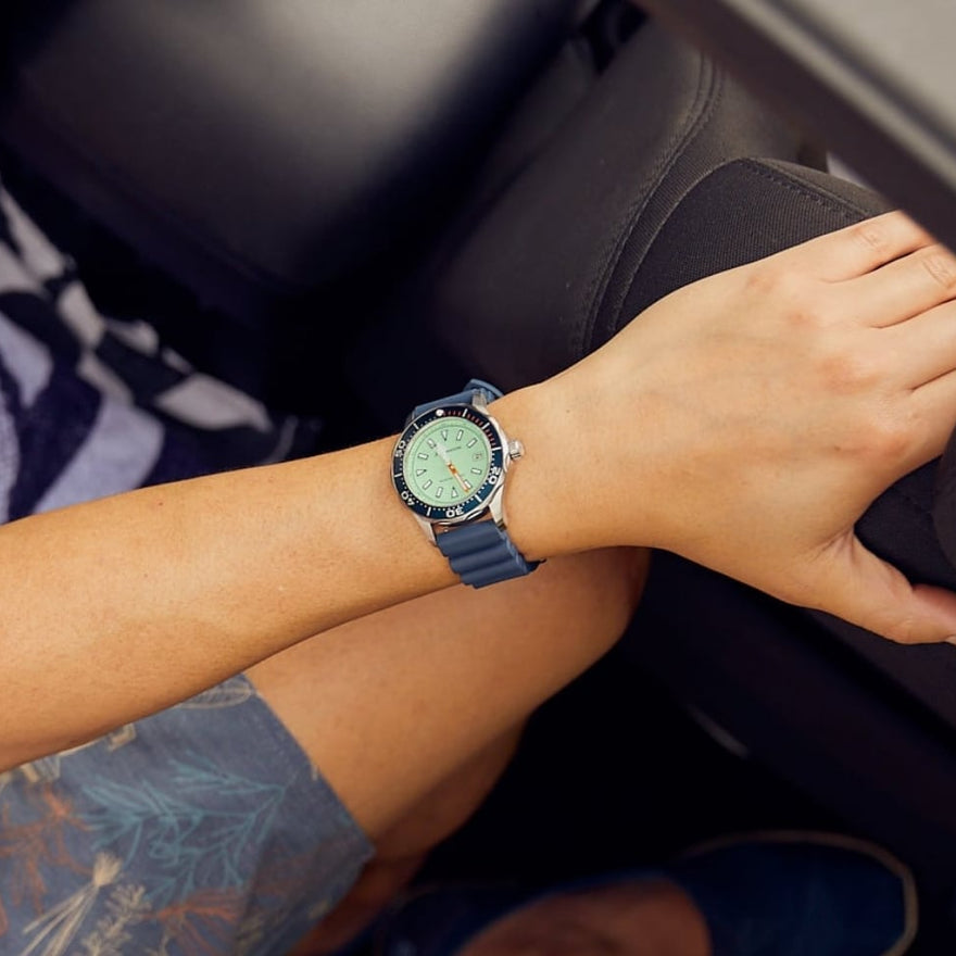 What is a Quartz Watch and How Does It Work?