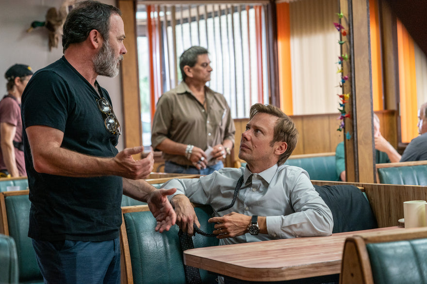 Jimmi Simpson wears a Jack Mason watch on his wrist in 'Unhinged’.